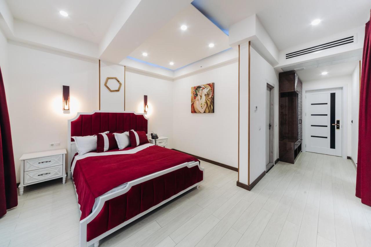 فندق Luxin تبليسي المظهر الخارجي الصورة
