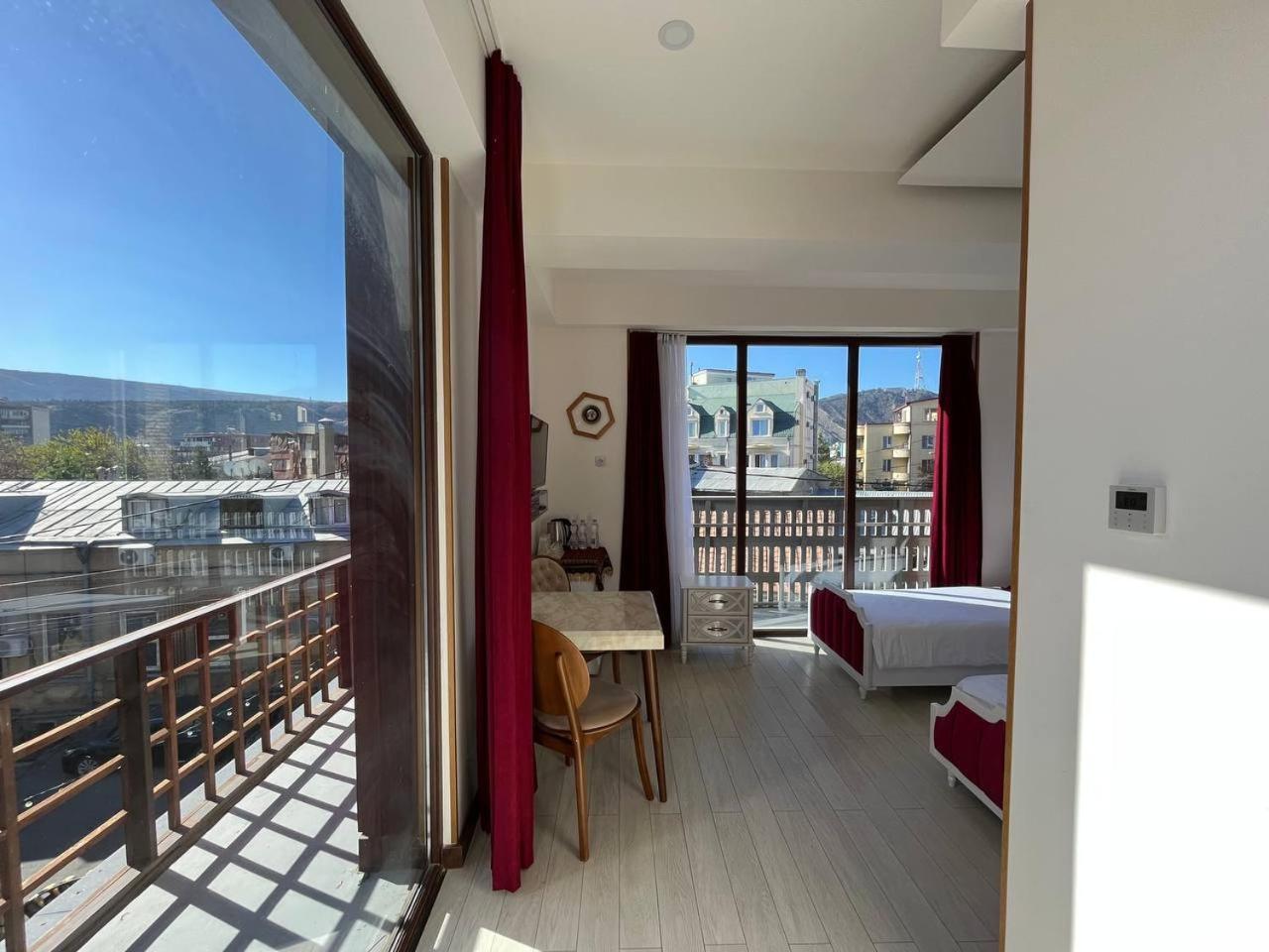 فندق Luxin تبليسي المظهر الخارجي الصورة